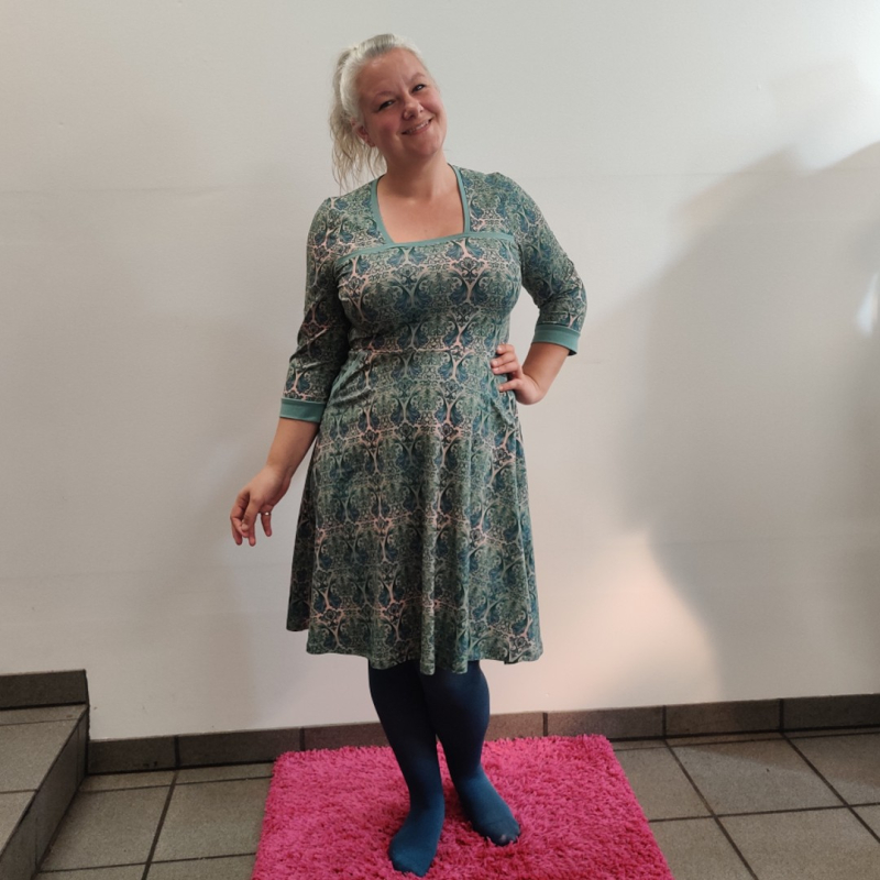 Plus Size Kjole Genkei Mint Baroque i Store Plus Size Størrelser