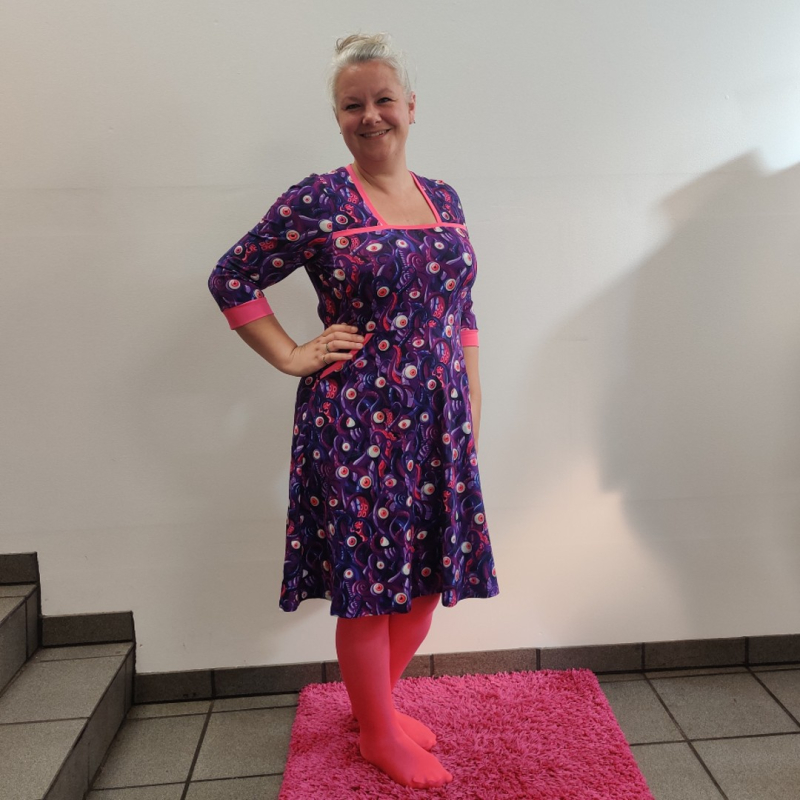 Plus Size Kjole Genkei Purple Monster - Lilla Empiresnit