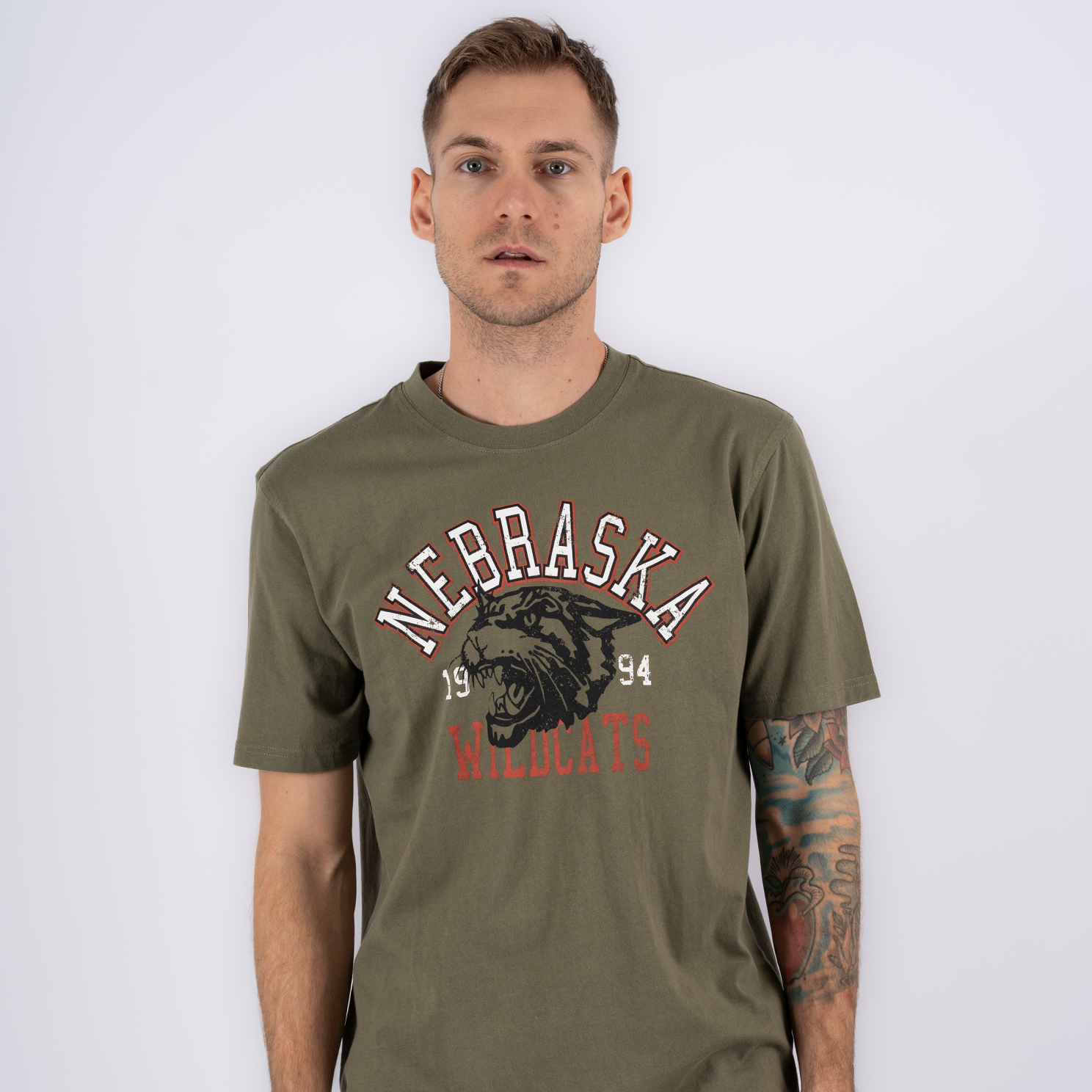 Marcus Boxy T-shirt til mænd – Dusty Olive på tilbud!