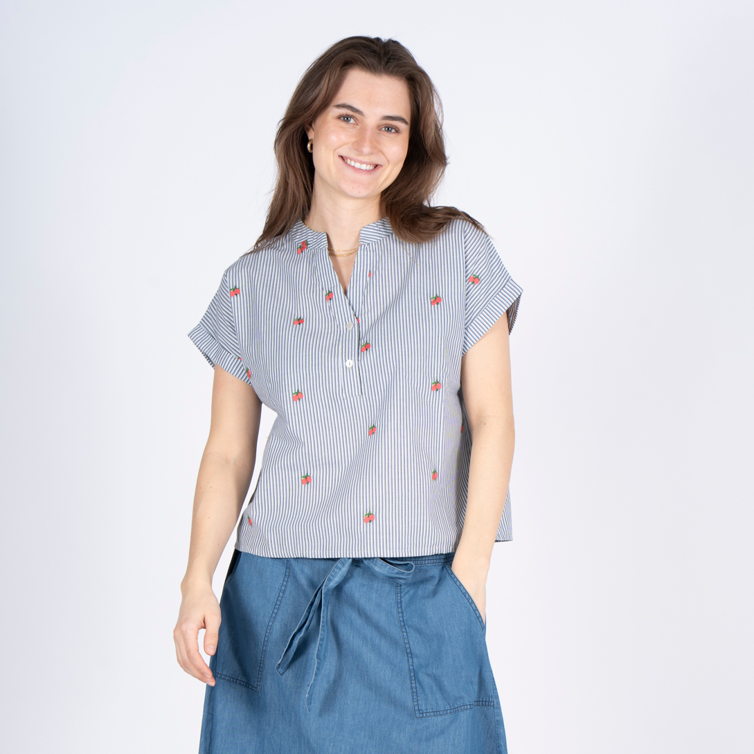 Sasia Peaches Dame Bluse Cashmere Blue   i Store Plus Size Størrelser