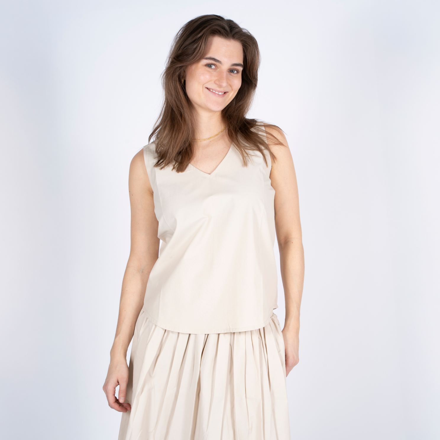Sasia Poppy Dame Top Sandshell Beige   i Store Plus Size Størrelser