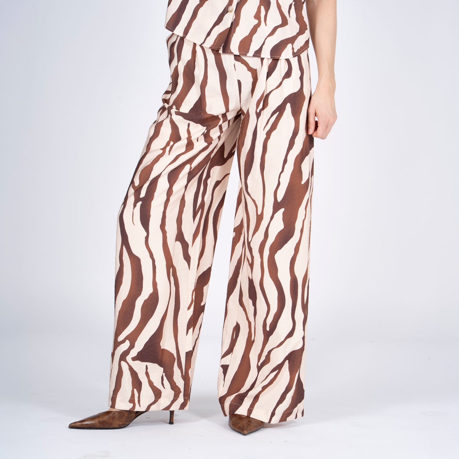 Sasia Viola Dame Bukser Sandshell Beige   i Store Plus Size Størrelser