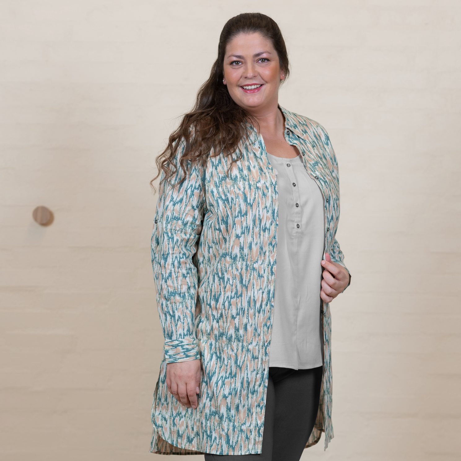 Elegant Lys Grøn Plus Size Kjole - Stil og Komfort
