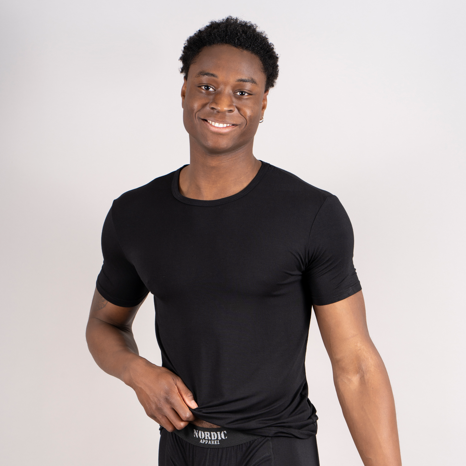 Nordic Apparel Bertram T-shirt til mænd – Sort Bambus