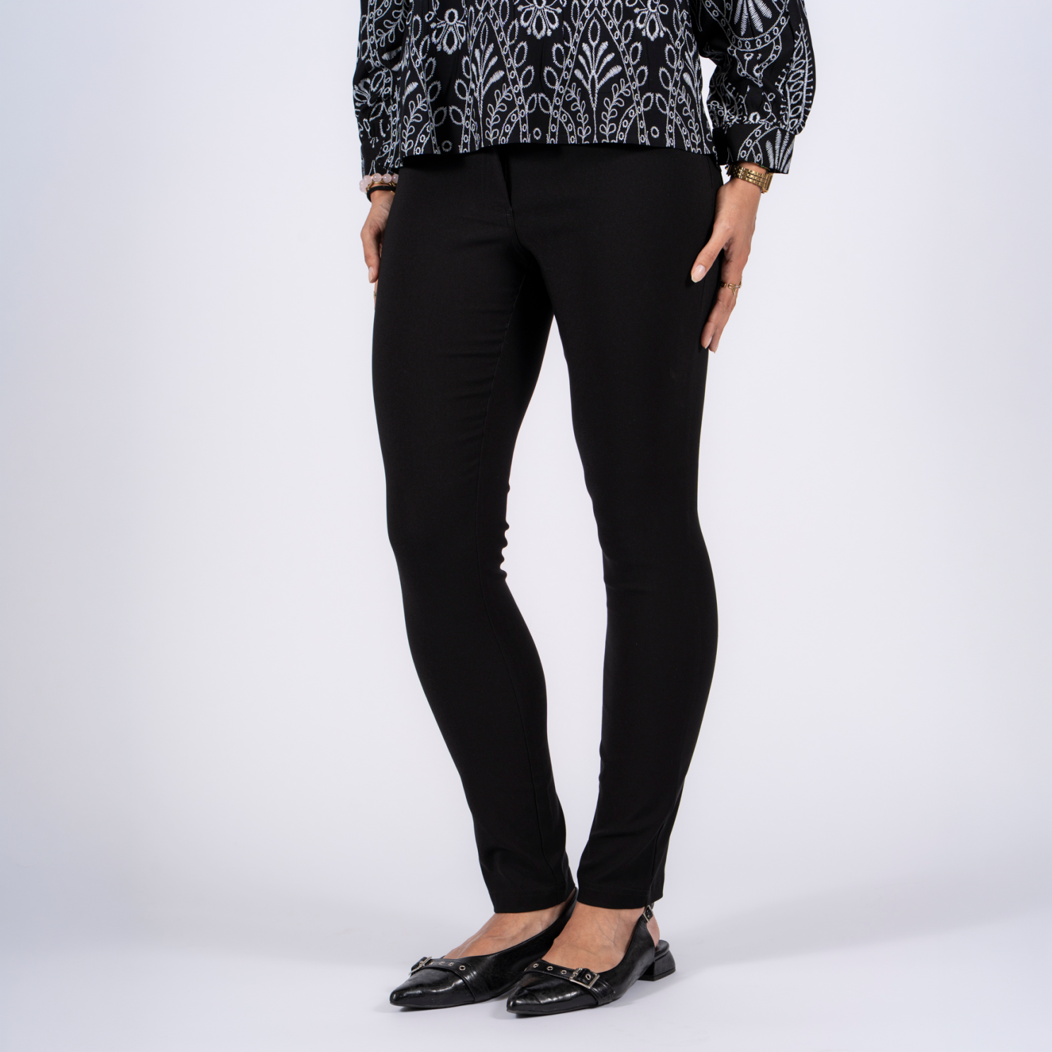 Sasia Bente Dame Bukser Black Beauty   i Store Plus Size Størrelser