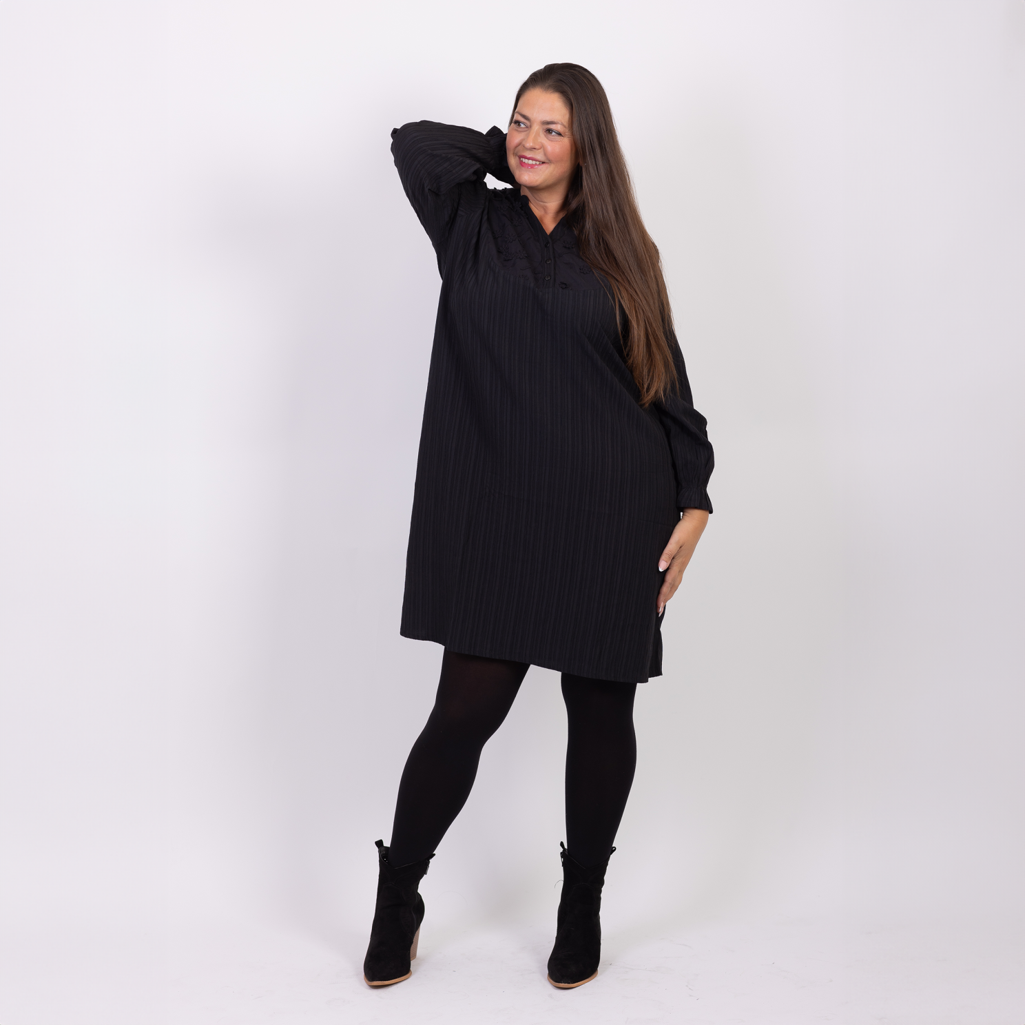 Elegant Sort Plus Size Kjole med Broderi til Damer